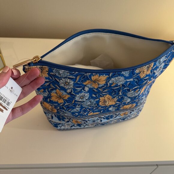 Ann Taylor Floral Cosmetic Bag NWT - Picture 8 of 10